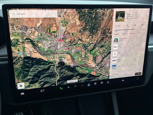 Used 2023 Tesla Model X image 35