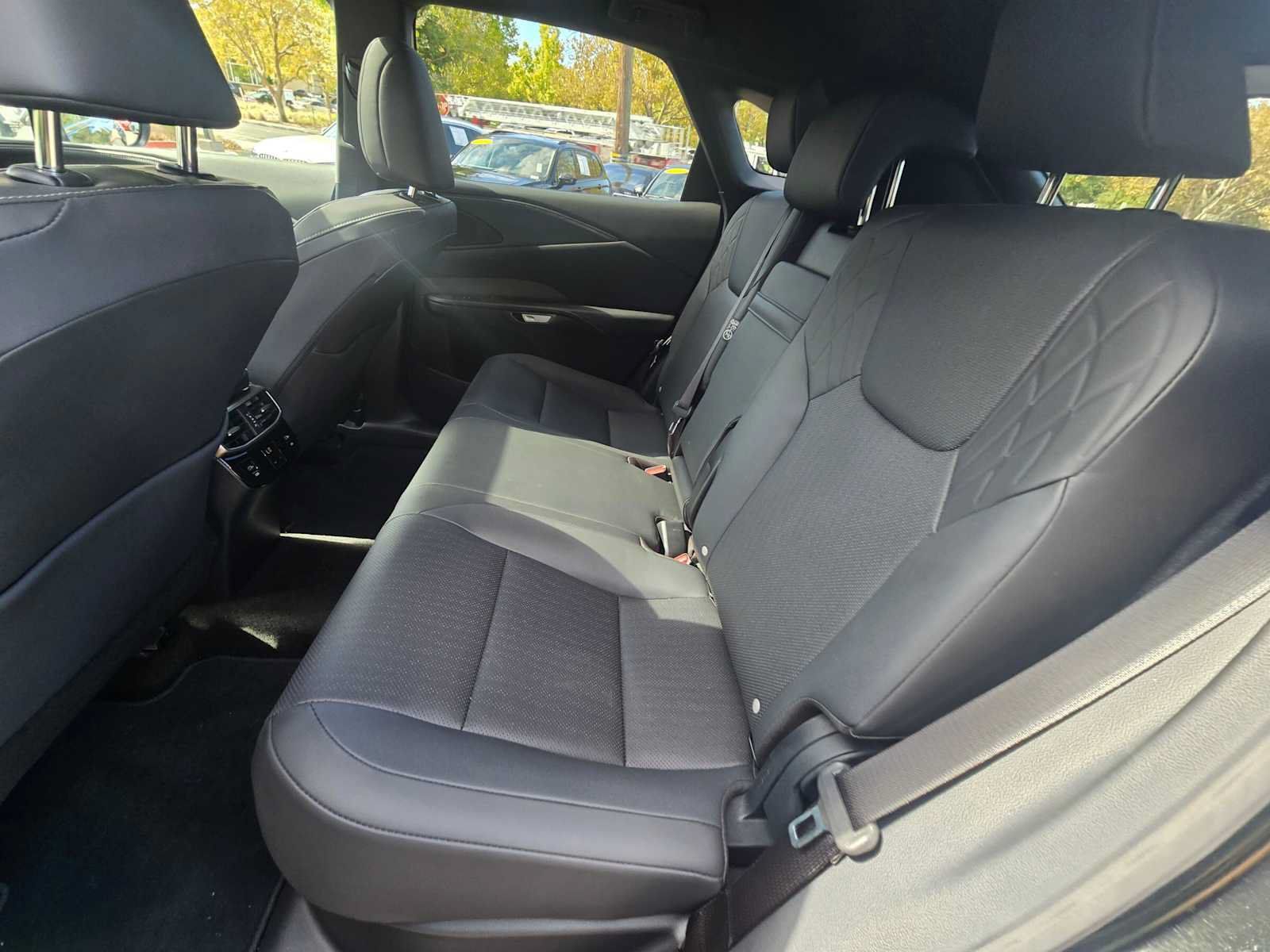 Used 2025 Lexus RX 350 Premium FWD image 18