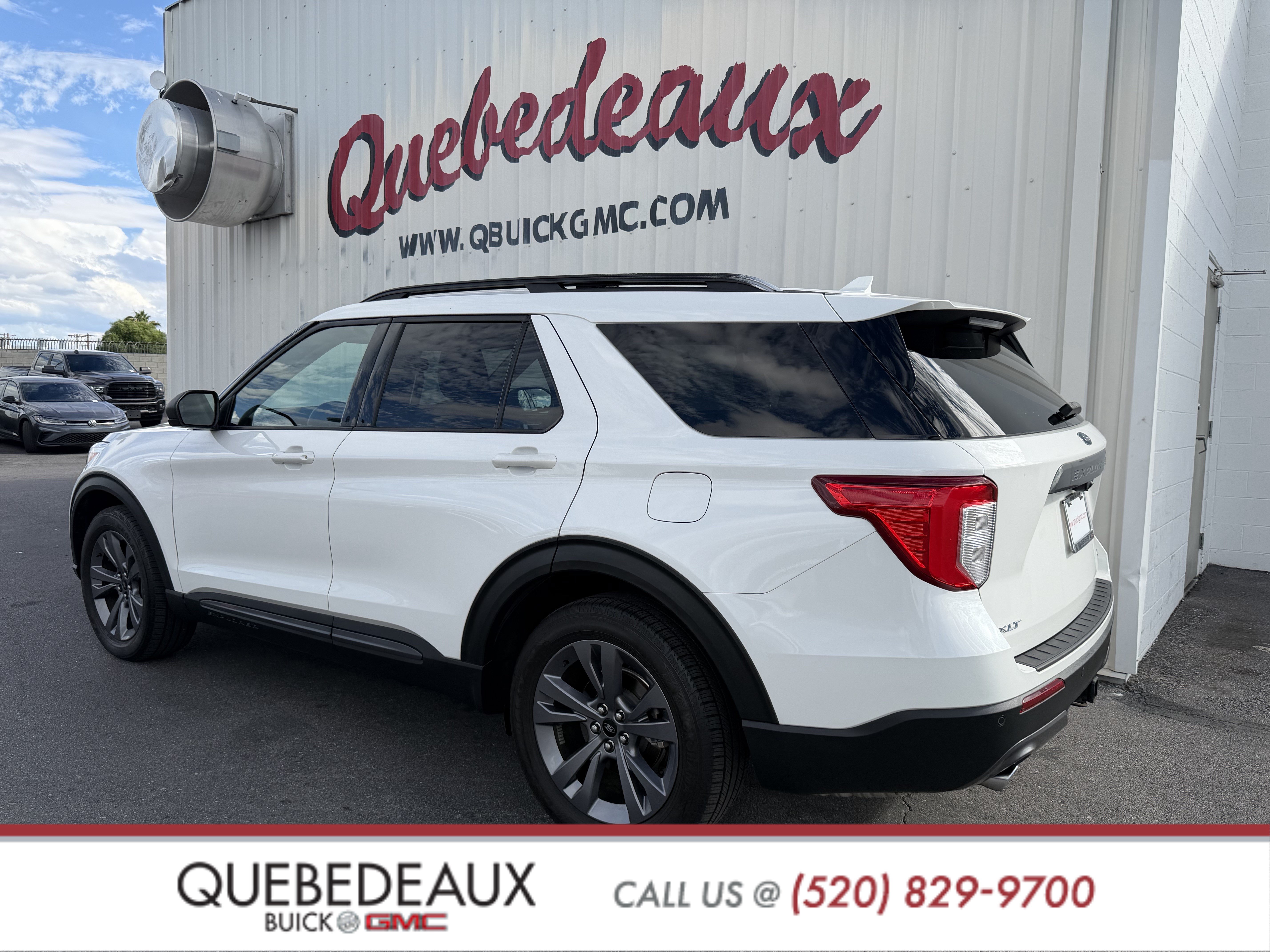 Used 2021 Ford Explorer XLT w/ Equipment Group 202A AWD/4WD image 5
