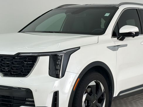 Used 2025 Kia Sorento SX Prestige AWD/4WD image 24