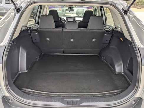 Used 2019 Toyota RAV4 LE image 13