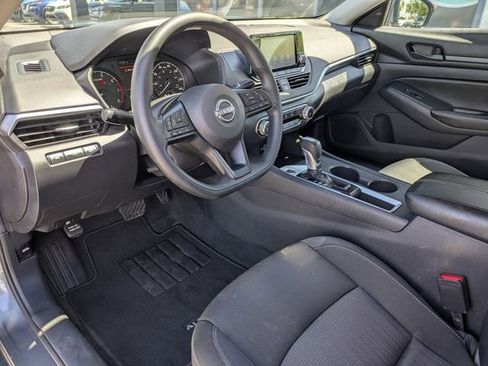 Used 2023 Nissan Altima 2.5 S FWD image 12