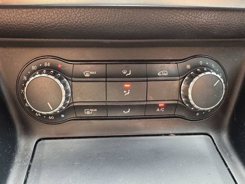 Used 2014 Mercedes-Benz CLA 250 image 11