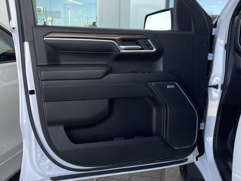 Used 2023 Chevrolet Silverado 1500 LT Trail Boss w/ LT Trail Boss Premium Package AWD/4WD image 9