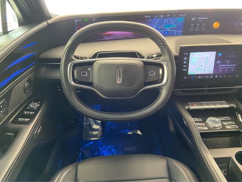 Used 2024 Lincoln Nautilus Premier w/ Equipment Group 102A image 21