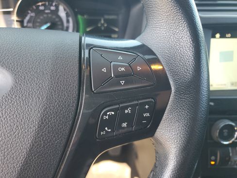 Used 2018 Ford Explorer XLT w/ Equipment Group 202A image 20