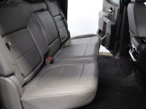 Used 2022 GMC Sierra 1500 SLT w/ SLT Convenience Package RWD image 10