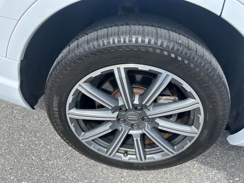 Used 2017 Audi Q7 3.0T Premium Plus AWD/4WD image 16