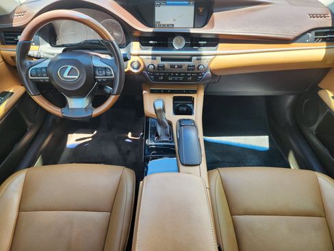 Used 2016 Lexus ES 350 w/ Navigation System Package FWD image 26