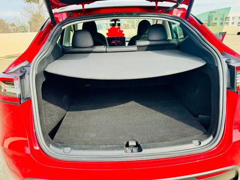 Used 2023 Tesla Model Y Long Range image 17