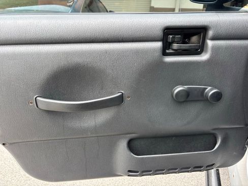 Used 2006 Jeep Wrangler SE AWD/4WD image 10