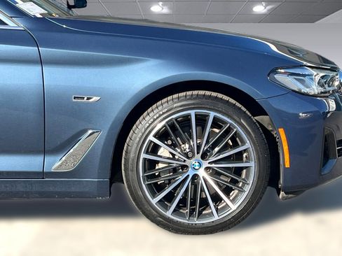 Certified 2023 BMW 530e image 34