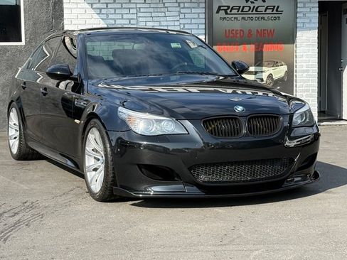 Used 2009 BMW M5 RWD image 1
