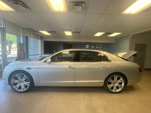 Used 2015 Bentley Flying Spur V8 AWD/4WD image 4
