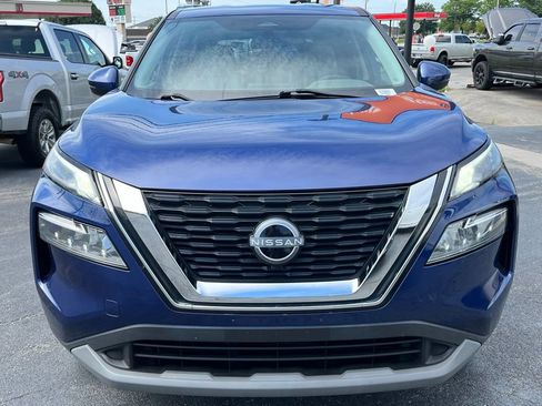 Used 2022 Nissan Rogue SV AWD/4WD image 2