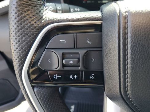 Used 2024 Toyota Tundra Platinum AWD/4WD image 12