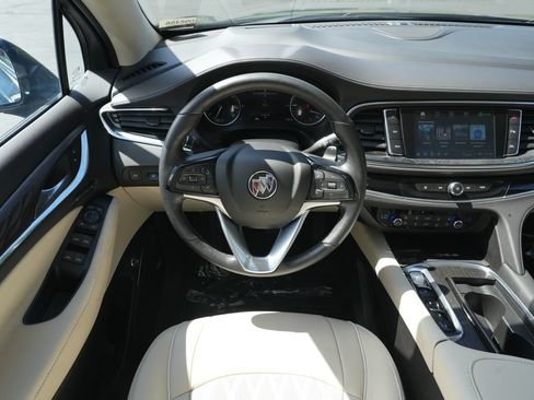 Used 2023 Buick Enclave Avenir w/ Avenir Technology Package AWD/4WD image 17