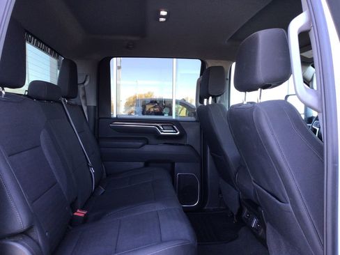 Used 2025 Chevrolet Silverado 2500 LT w/ Convenience Package image 7