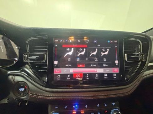 Used 2025 Dodge Durango R/T w/ Blacktop Package AWD/4WD image 18