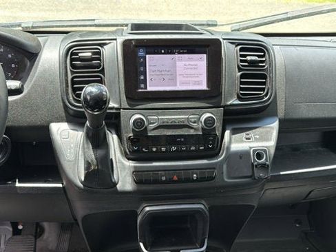 Used 2026 RAM ProMaster 2500 w/ Convenience Group FWD image 20