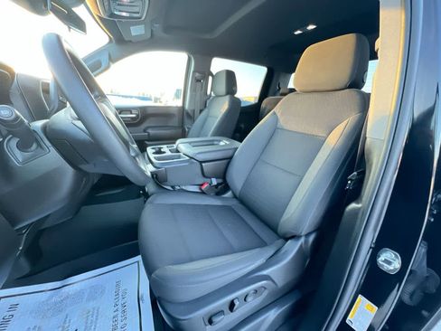 Used 2023 Chevrolet Silverado 1500 Custom image 11