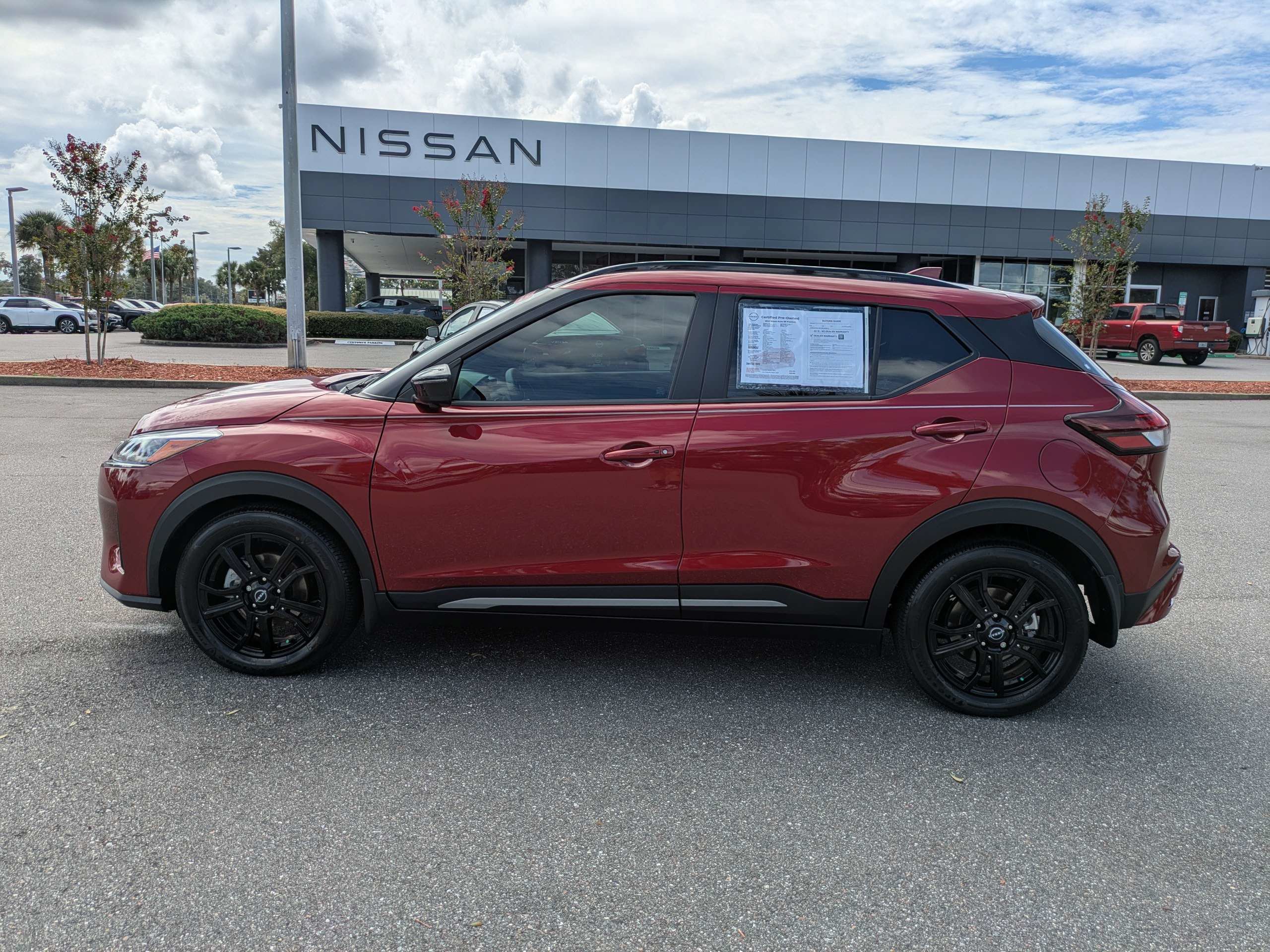 Certified 2024 Nissan Kicks SR w/ SR Premium Package FWD image 7