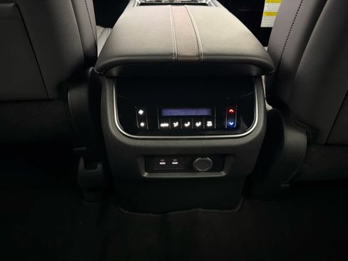 New 2026 Nissan Armada SL w/ Captain's Chari Seat Package image 22