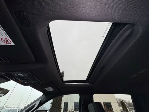 Used 2023 Chevrolet Silverado 3500 High Country image 27