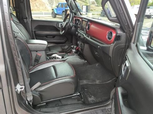 Used 2022 Jeep Gladiator Rubicon w/ Trailer Tow Package AWD/4WD image 19