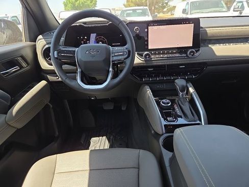 New 2026 Chevrolet Colorado ZR2 w/ Technology Package AWD/4WD image 8