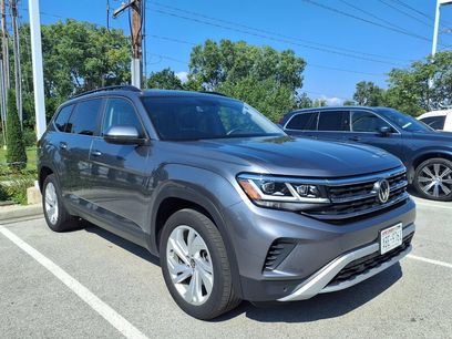 Used 2023 Volkswagen Atlas SE w/ Panoramic Sunroof Package