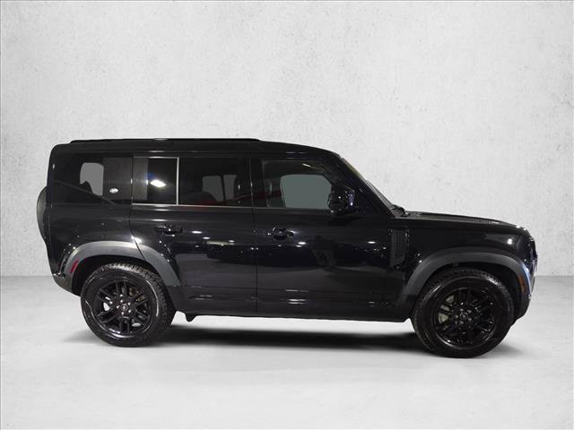 Certified 2023 Land Rover Defender 110 X-Dynamic SE AWD/4WD image 4