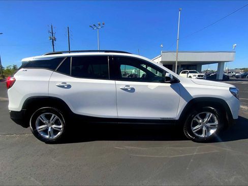 Used 2020 GMC Terrain SLE w/ Driver Convenience Package image 13