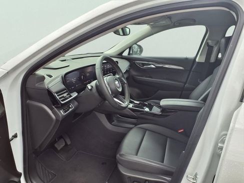 Certified 2025 Buick Envision Preferred AWD/4WD image 19
