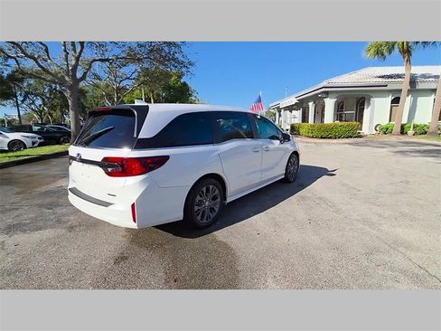 Used 2025 Honda Odyssey Touring image 31