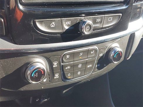 Certified 2023 Chevrolet Traverse RS image 23