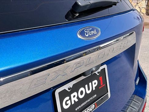 Used 2020 Ford Explorer XLT w/ Equipment Group 202A image 30