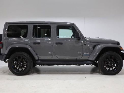 Used 2023 Jeep Wrangler Unlimited Sahara w/ Cold Weather Group AWD/4WD image 6