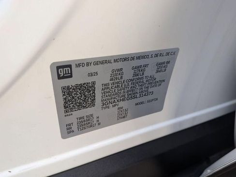 Used 2025 Chevrolet Equinox LT FWD image 27
