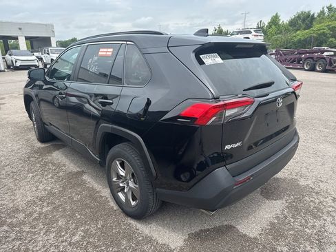 Used 2024 Toyota RAV4 XLE FWD image 4