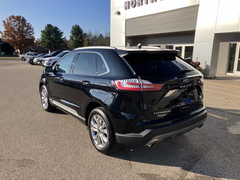 Used 2024 Ford Edge Titanium AWD/4WD image 7