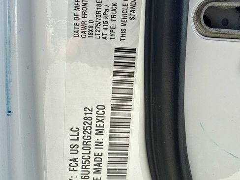 Used 2024 RAM 2500 Tradesman w/ Chrome Appearance Group AWD/4WD image 13