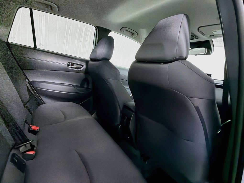 Used 2026 Toyota Corolla Cross LE FWD image 27