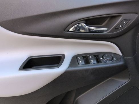 Certified 2024 Chevrolet Equinox LS w/ LS Convenience Package image 24