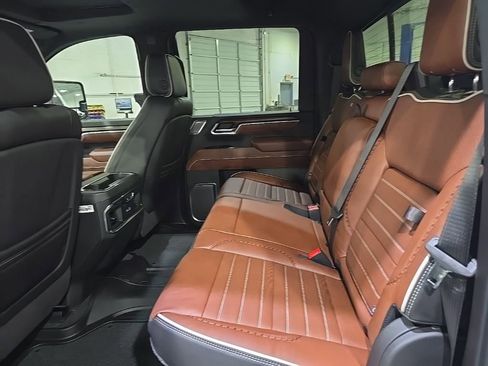 New 2026 GMC Sierra 3500 Denali Ultimate AWD/4WD image 14