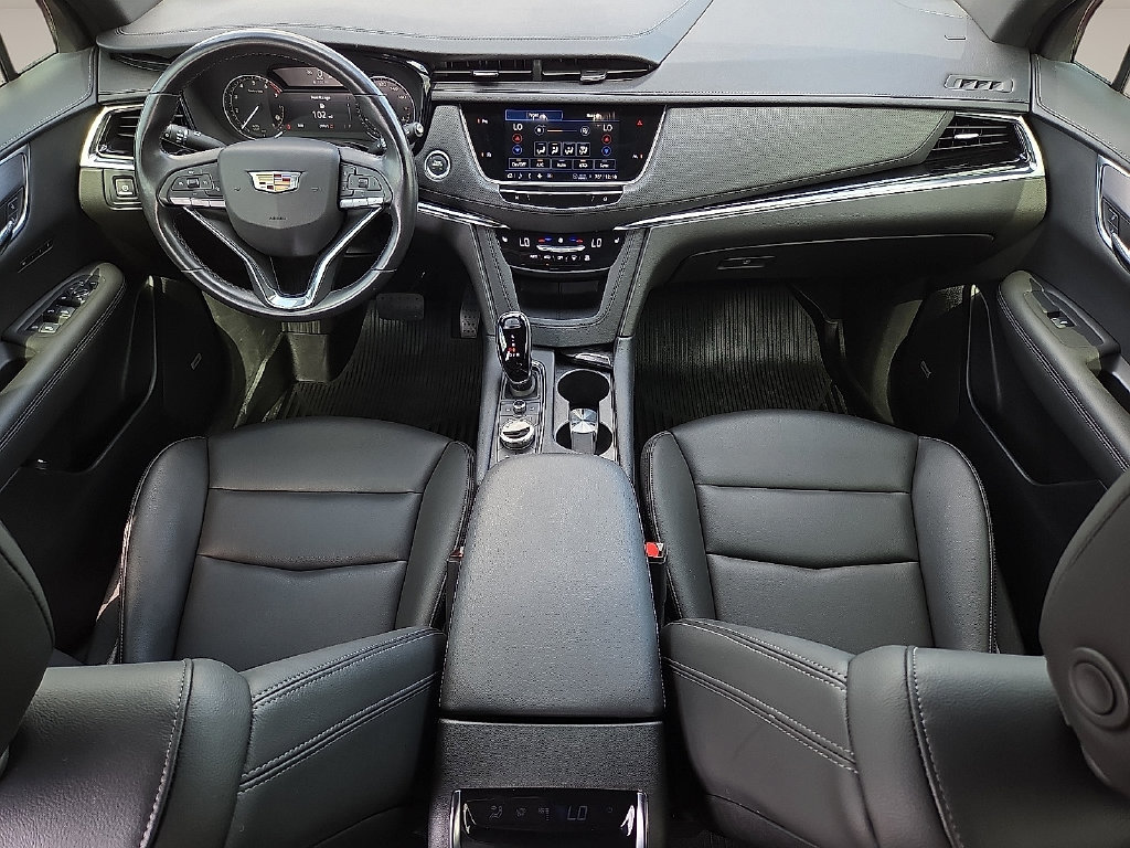 Certified 2024 Cadillac XT6 Luxury w/ LPO, Floor Liner Package FWD image 10