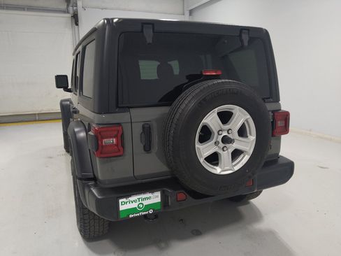 Used 2021 Jeep Wrangler Unlimited Sport AWD/4WD image 6