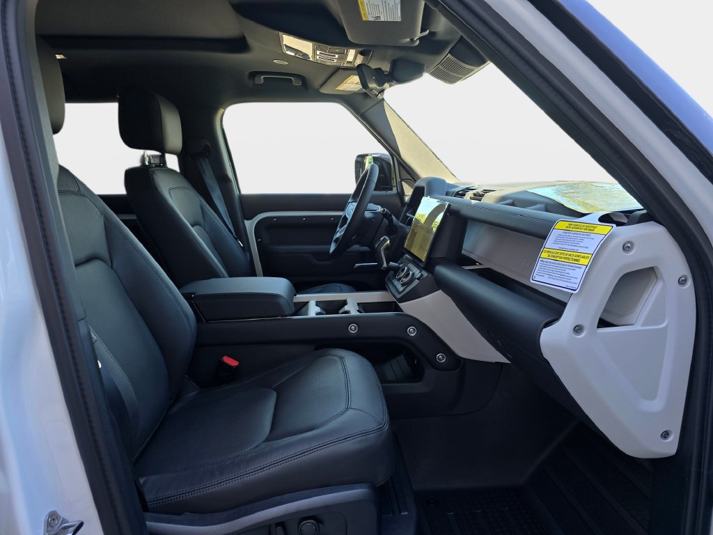 New 2026 Land Rover Defender 110 X-Dynamic SE AWD/4WD image 10