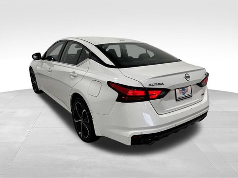 Used 2025 Nissan Altima 2.5 SR AWD/4WD image 37