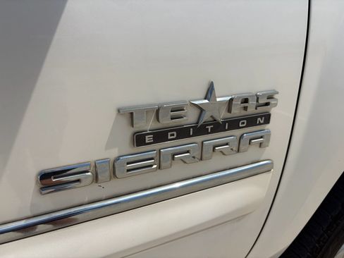 Used 2012 GMC Sierra 1500 SLE w/ Texas Edition RWD image 33